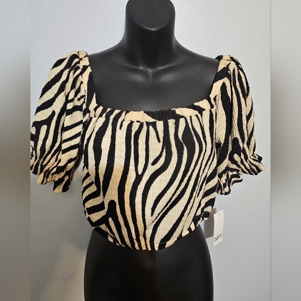 NWT Zebra Bar III crop top size XS/Small